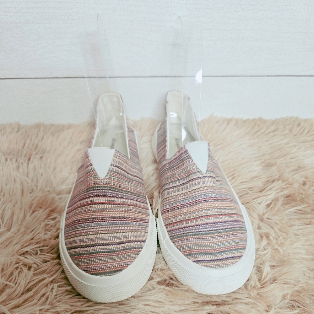 Aeropostale | Multicolor Striped Slip-Ons